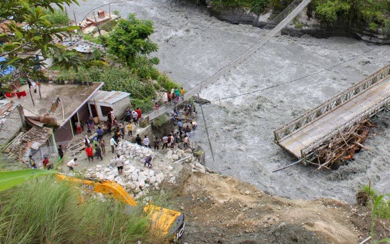 Νεπάλ: Τουλάχιστον 40 νεκροί από πλημμύρες και κατολισθήσεις