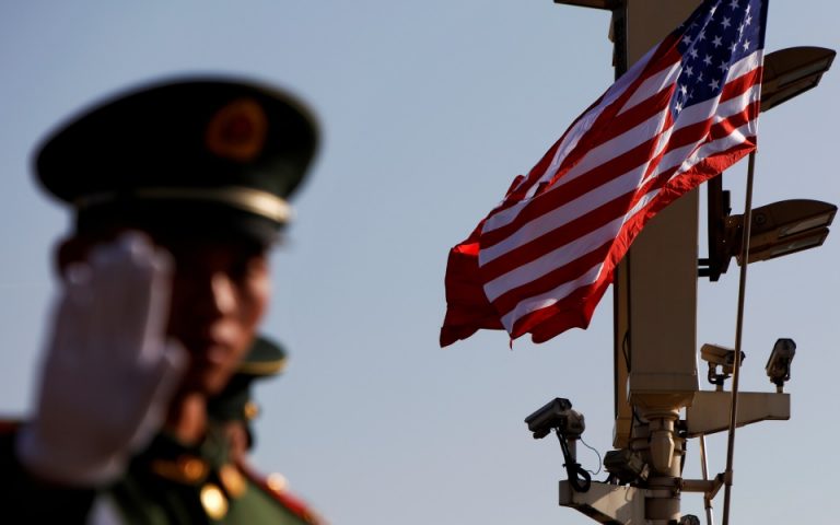 Πεκίνο και Ουάσιγκτον κλείνουν εκατέρωθεν προξενεία