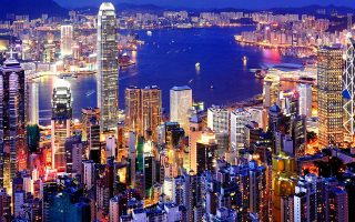 Η Deloitte, στο project falcon, όπως έχει ονομαστεί το αρχικό σχέδιο εξυγίανσης, αποτιμά το ακίνητο στο Χονγκ Κονγκ (αλλά μαζί με κάποιες αποθήκες ιδιοκτησίας της Folli Follie στην υπό κινεζική κυριαρχία πόλη) μεταξύ 15 και 20 εκατ. ευρώ.