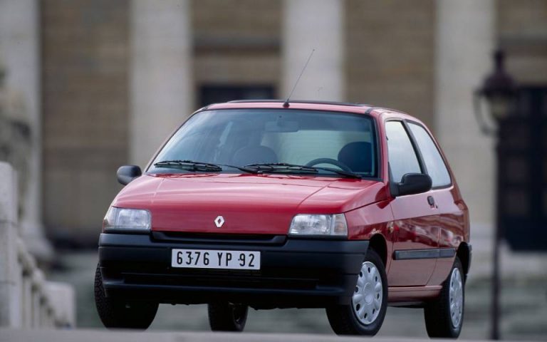 Το Renault CLIO γιορτάζει 30 χρόνια