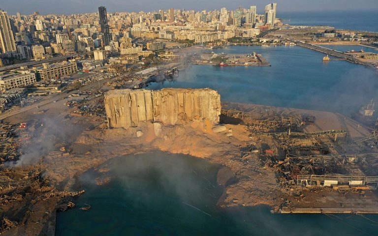 Θρήνος στον Λίβανο μετά την πολύνεκρη έκρηξη – Το μέγεθος της τραγωδίας σε φωτογραφίες