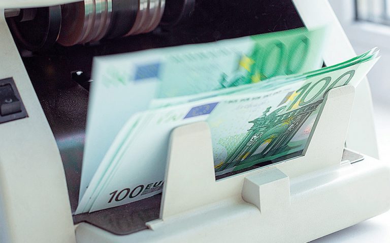 Κατά 420 εκατ. ευρώ αυξήθηκαν οι τραπεζικές καταθέσεις τον Αύγουστο