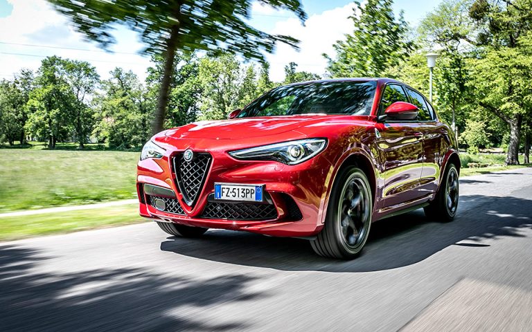 H Alfa Romeo Stelvio Quadrifoglio είναι για ακόμα μια φορά το “SUV of the Year”