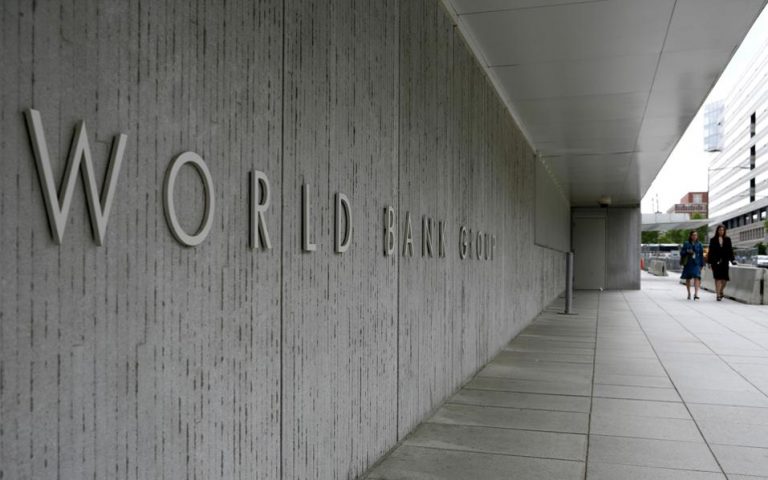 Παγκόσμια Τράπεζα στο «ΜR»: Κατώτατος μισθός – Τι πρέπει να προσέξετε