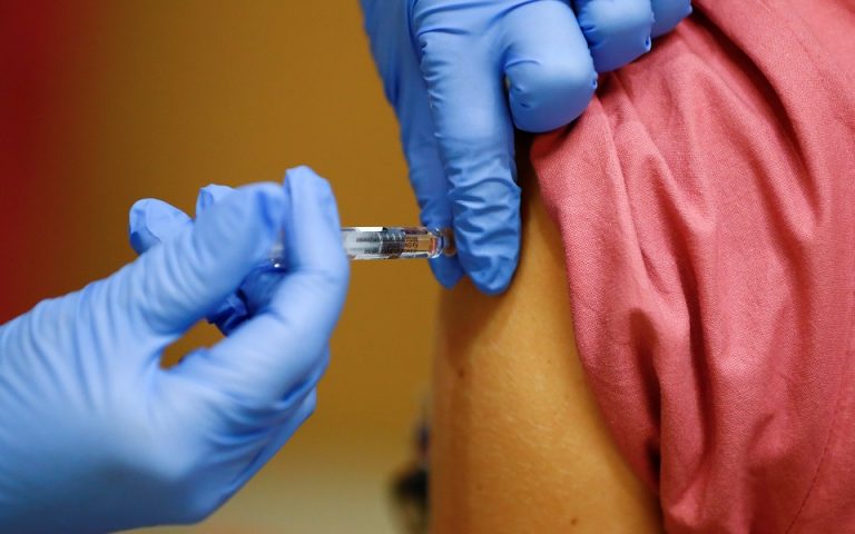 Ισχυρή ζήτηση για το ομόλογο του…εμβολιασμού
