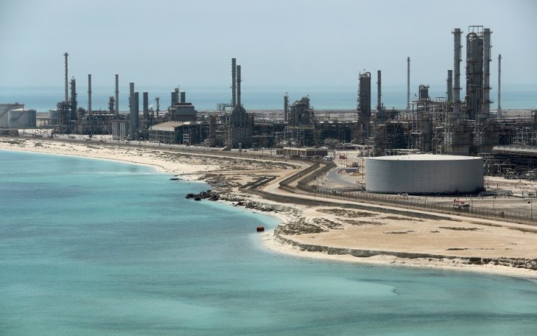 ΔΝΤ: Το πετρέλαιο βάζει εμπόδια στην οικονομία της Μέσης Ανατολής