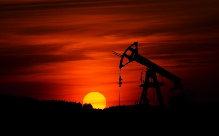 Γιατί η Ρωσία θέλει να μειώσει την παραγωγή πετρελαίου