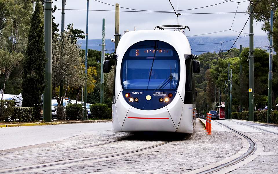 epanenarxi-dromologion-tram-sto-syntagma-561163795