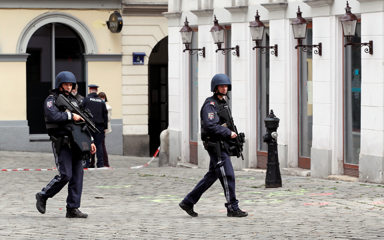 Επίθεση στη Βιέννη: 14 συλλήψεις ανακοίνωσε η αστυνομία