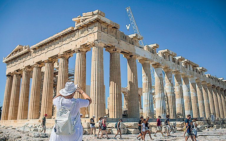 Πέμπτη ισχυρότερη χώρα παγκοσμίως στον τουρισμό η Ελλάδα το 2020