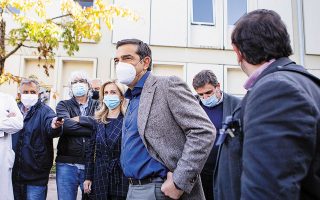 Από το νοσοκομείο των Ιωαννίνων, ο Αλ. Τσίπρας κατηγόρησε την κυβέρνηση ότι αντιμετώπισε την πανδημία «με εγκληματική ολιγωρία».