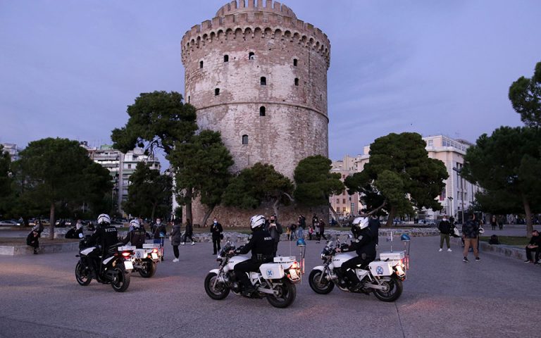 Θεσσαλονίκη: Έλεγχοι στην πλατεία Ευόσμου έπειτα από καταγγελία για συγχρωτισμό