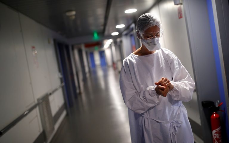 Γάλλος υπ. Υγείας: Νωρίς να προσδιορίσουμε πότε θα αρθεί το lockdown