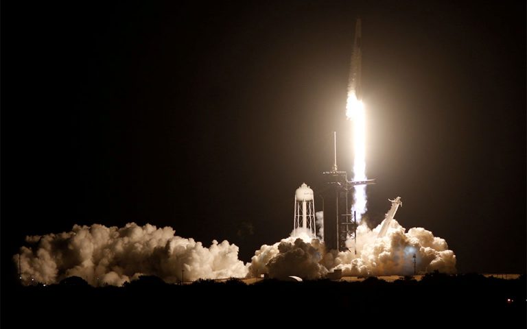 Space X – NASA: Ιστορική εκτόξευση «κουαρτέτου» αστροναυτών στον Διεθνή Διαστημικό Σταθμό