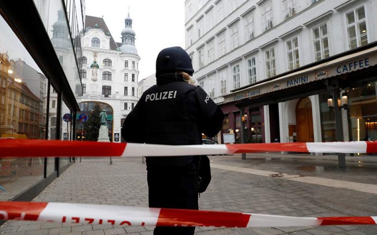 Ο δράστης της επίθεσης στην Αυστρία διοργάνωσε συνάντηση τζιχαντιστών το καλοκαίρι στη Βιέννη