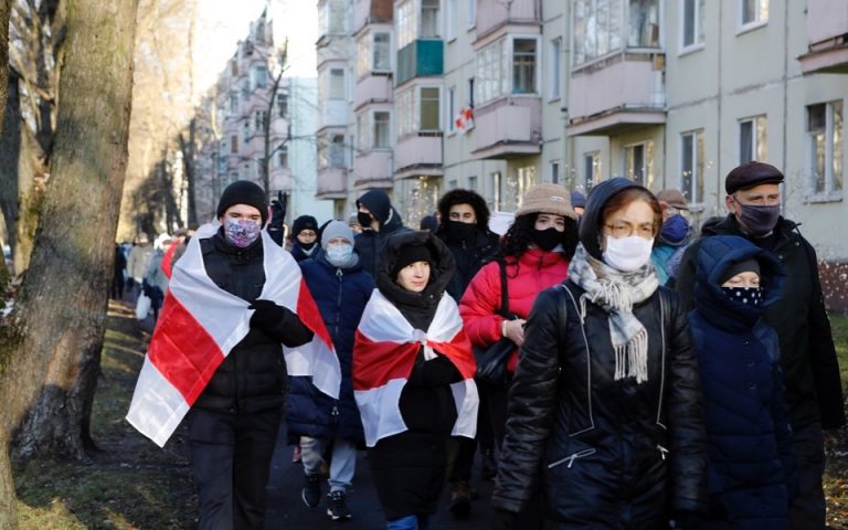 Διαδηλώσεις κατά του Λουκασένκο στις γειτονιές του Μινσκ