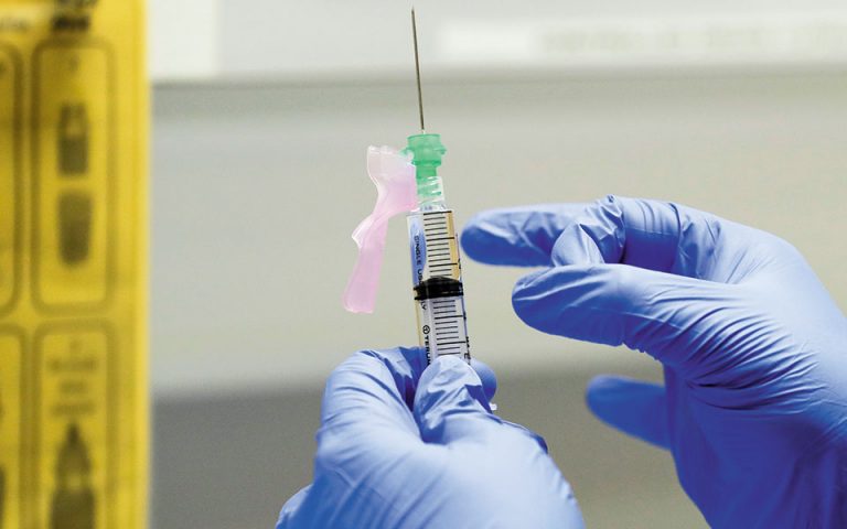 «Καμπανάκι» ΕΟΦ για ψεύτικα εμβόλια