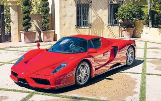 Το 2019 η Ferrari παρουσίασε στη διεθνή αγορά πέντε νέα μοντέλα, συμβάλλοντας στη διόγκωση των πωλήσεών της. Πρώτη φορά πούλησε περισσότερα από 10.000 αμάξια.

