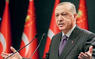 «Το νέο έτος επιθυμούμε να ανοίξουμε μια νέα σελίδα στις σχέσεις μας με τις ΗΠΑ και την Ε.E.», τόνισε ο Ταγίπ Ερντογάν (φωτ. Turkish Presidency via A.P., Pool).