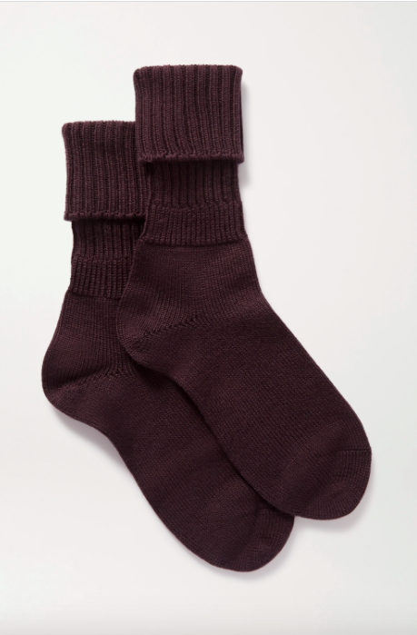 Happy Feet: Οι πιο στιλάτες κάλτσες για να φορέσετε σπίτι τα Χριστούγεννα-5