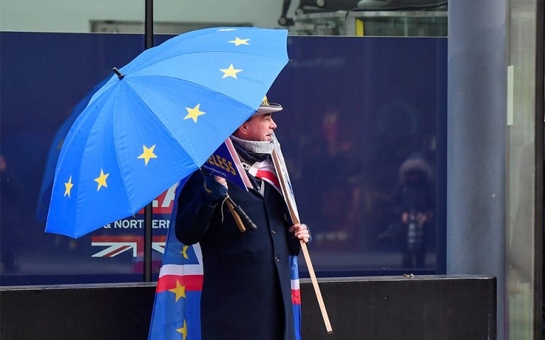 Τι θα ισχύει μετά το Brexit για τους Βρετανούς που μένουν μόνιμα στην Ελλάδα