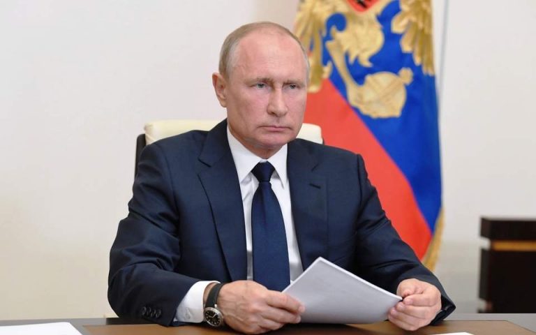 Πούτιν:  Η Ρωσία θα ξεπεράσει όλες τις δυσκολίες το 2021
