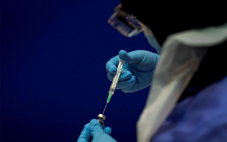 Επικεφαλής BioNTech: Έγκριση του εμβολίου στην Ευρώπη μέχρι τα τέλη Δεκεμβρίου
