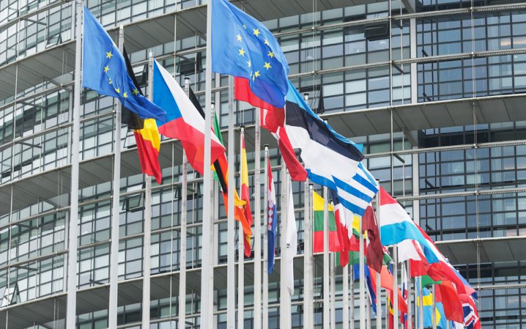 «Οξυγόνο» για την οικονομία της Ευρωζώνης