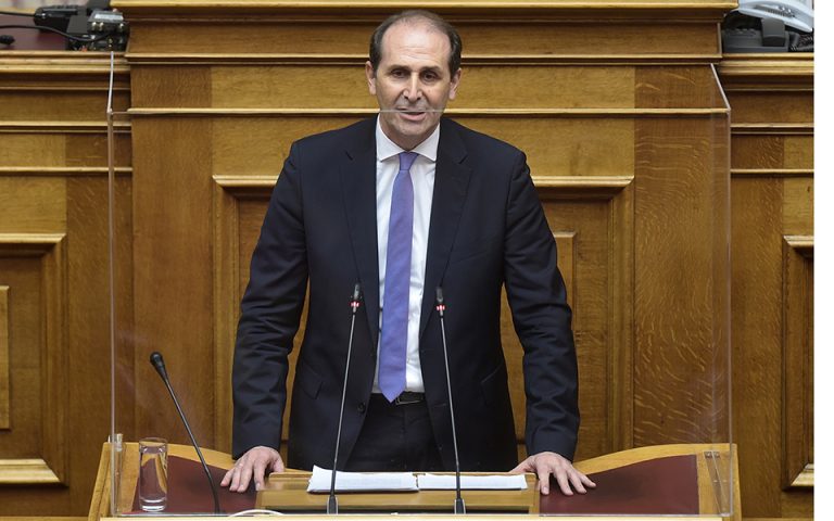 Απ. Βεσυρόπουλος: Προϋπολογισμός δίχως αυξήσεις και νέους φόρους