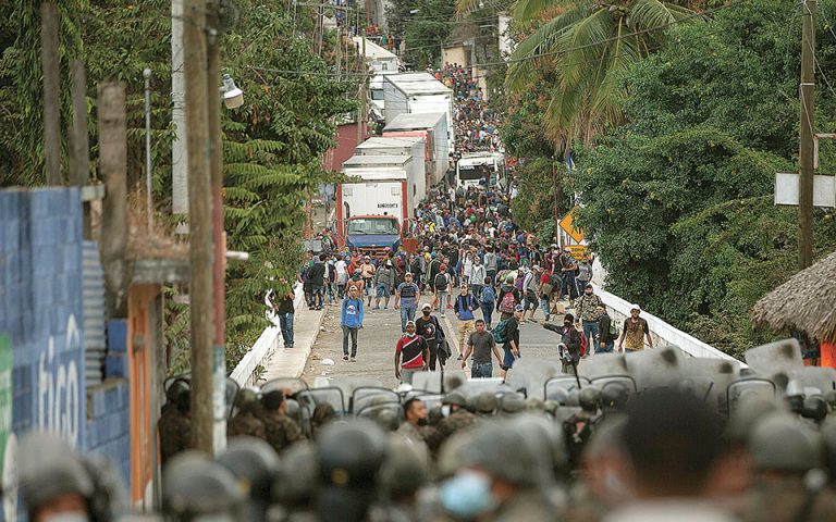«Φρένο» στο καραβάνι μεταναστών από τις Aρχές της Γουατεμάλας
