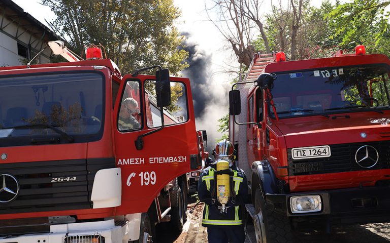 Θεσσαλονίκη: Πυρκαγιά σε εγκαταλελειμμένο κτίριο