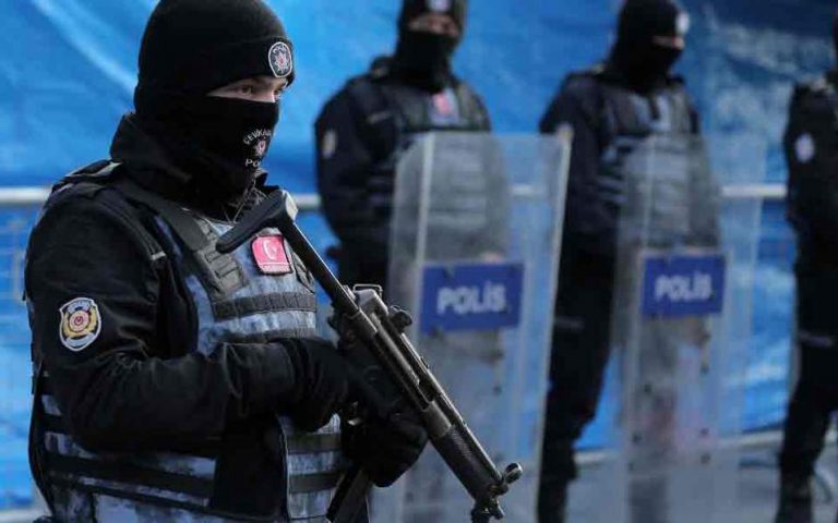 Τουρκία: Νέο κύμα συλλήψεων υπόπτων για δεσμούς με το δίκτυο Γκιουλέν