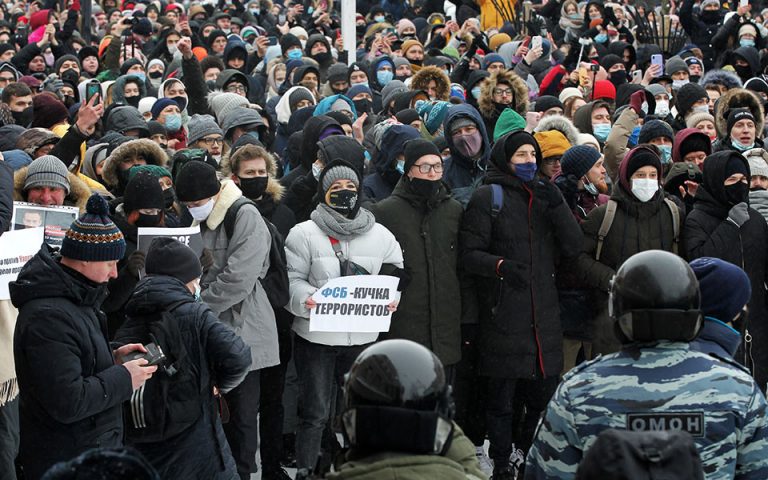 Μεγάλες διαδηλώσεις υπέρ Ναβάλνι στη Ρωσία- Μπαράζ συλλήψεων