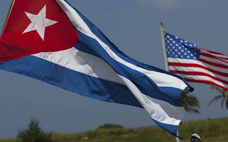 Ο Μπάιντεν θα αναθεωρήσει την πολιτική Τραμπ απέναντι στην Κούβα