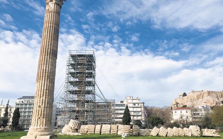 Σε «νάρθηκα» οι πανύψηλοι κίονες στον ναό του Ολυμπίου Διός
