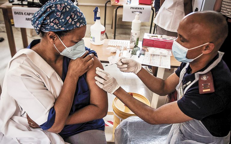 «Καμπανάκι» για τις επιπτώσεις του εθνικισμού των εμβολίων στην ανάπτυξη