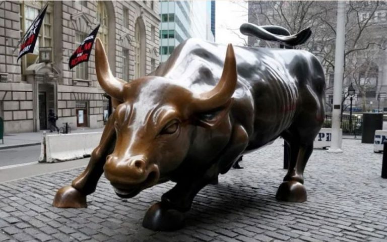 Σε εντυπωσιακή άνοδο η Wall Street