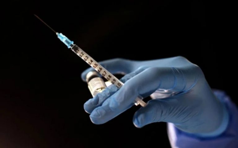 Κορωνοϊός: Εννέα ερωταπαντήσεις για τον εμβολιασμό και το μέλλον της πανδημίας