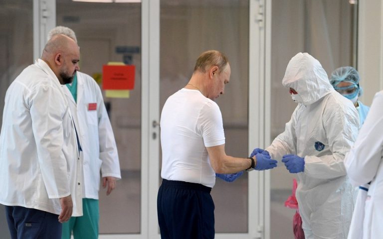 Εμβολιάστηκε ο Πούτιν