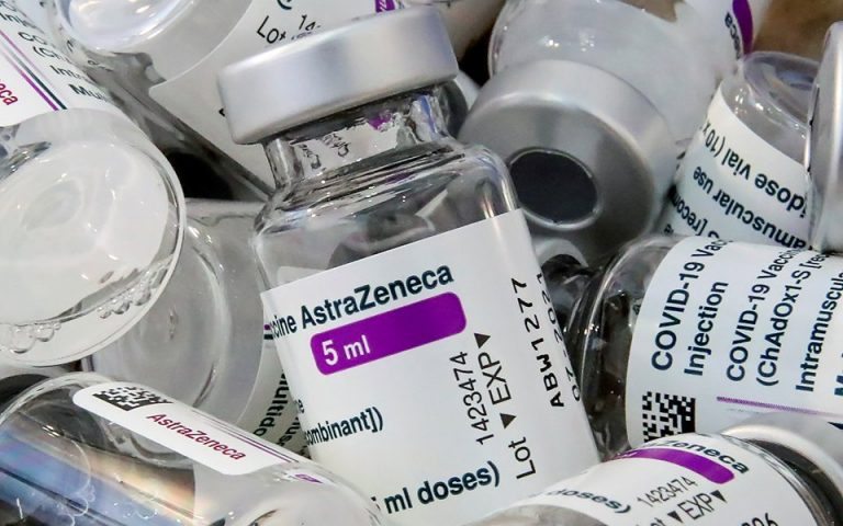 Νέα ερωτήματα για το εμβόλιο της AstraZeneca