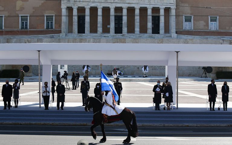 200 χρόνια από την ελληνική επανάσταση: Καρέ – καρέ η ιστορική παρέλαση