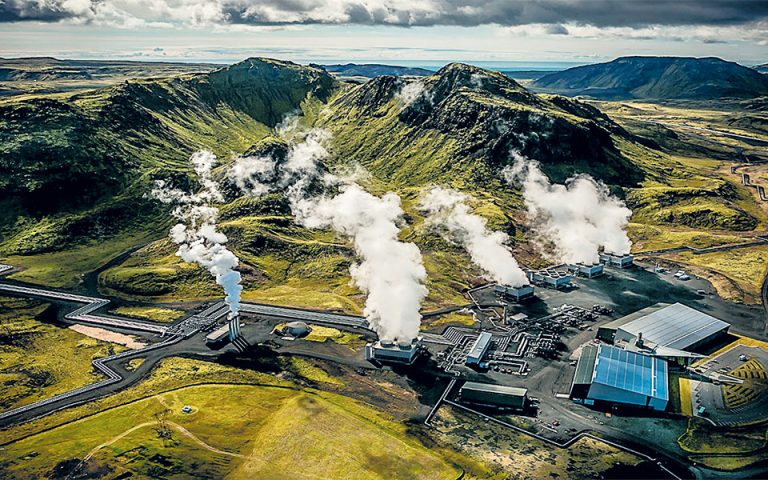 Ισλανδική startup μετατρέπει σε πέτρα το διοξείδιο του άνθρακα