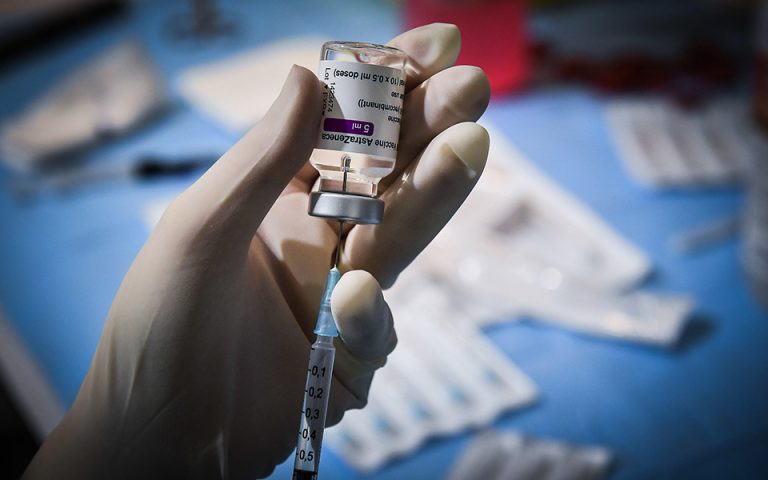 Β. Κικίλιας για AstraZeneca: Κανονικά οι εμβολιασμοί στην Ελλάδα