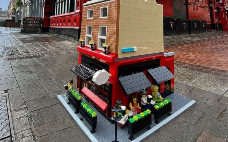 Pub O’Lego: Covid-free ιρλανδικές παμπ από… τουβλάκια (βίντεο)