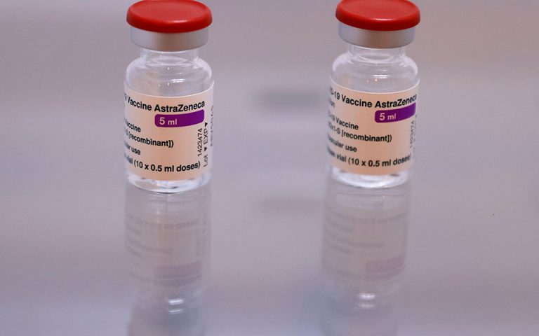 Γαλλία: Το εμβόλιο της AstraZeneca θα χρησιμοποιείται και σε άτομα άνω των 65 ετών με υποκείμενα νοσήματα
