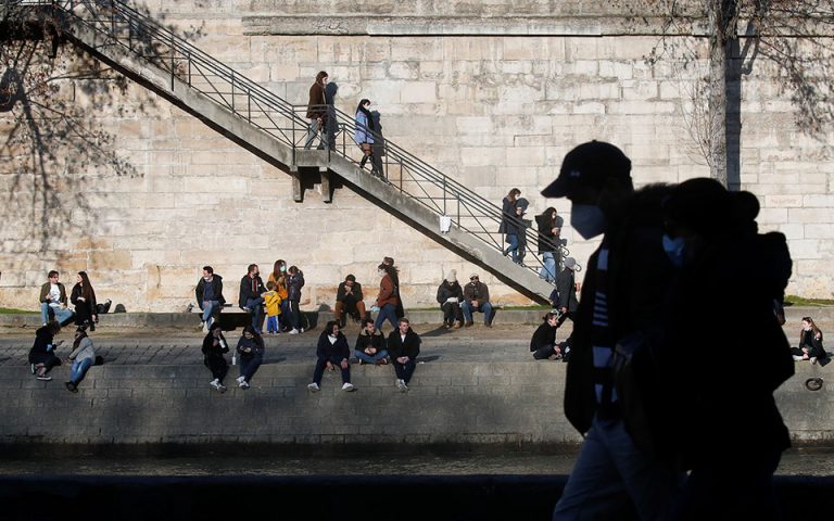 Γαλλία: Αύξηση των κρουσμάτων παρά το νέο lockdown