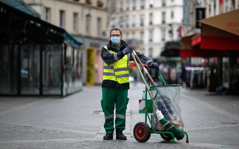 Γαλλία: Σκληρότερα μέτρα στο Παρίσι και άλλες περιοχές για την ανάσχεση του κορωνοϊού