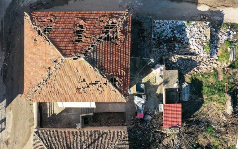 Σεισμός στη Θεσσαλία: Πάνω από 1.800 «κόκκινες» κατοικίες