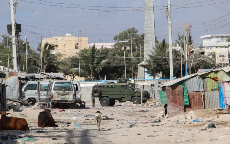 Σομαλία: 20 νεκροί από έκρηξη παγιδευμένου αυτοκινήτου