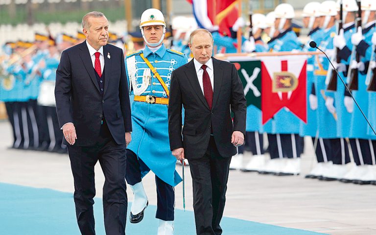 Πούτιν σε Ερντογάν: Να διατηρηθεί η Συνθήκη του Μοντρέ